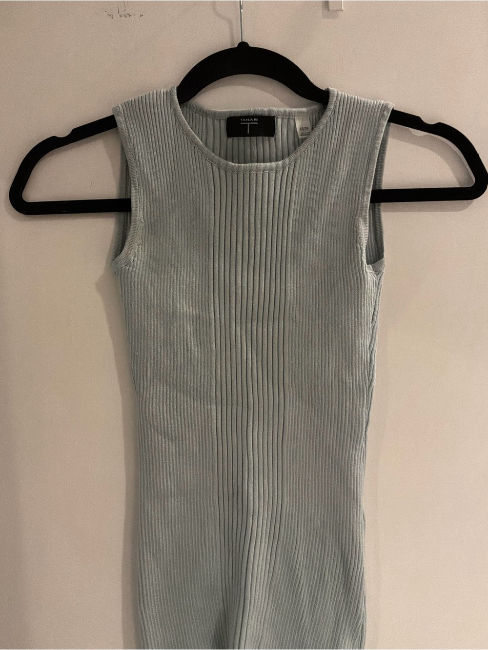 T Tahari Pale Blue Ribbed Sleeveless Tank